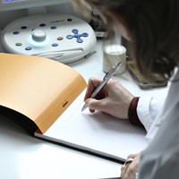 SCHRIJFBLOK RHODIA A6 LIJN 80 VEL 80GR ORANJE-4